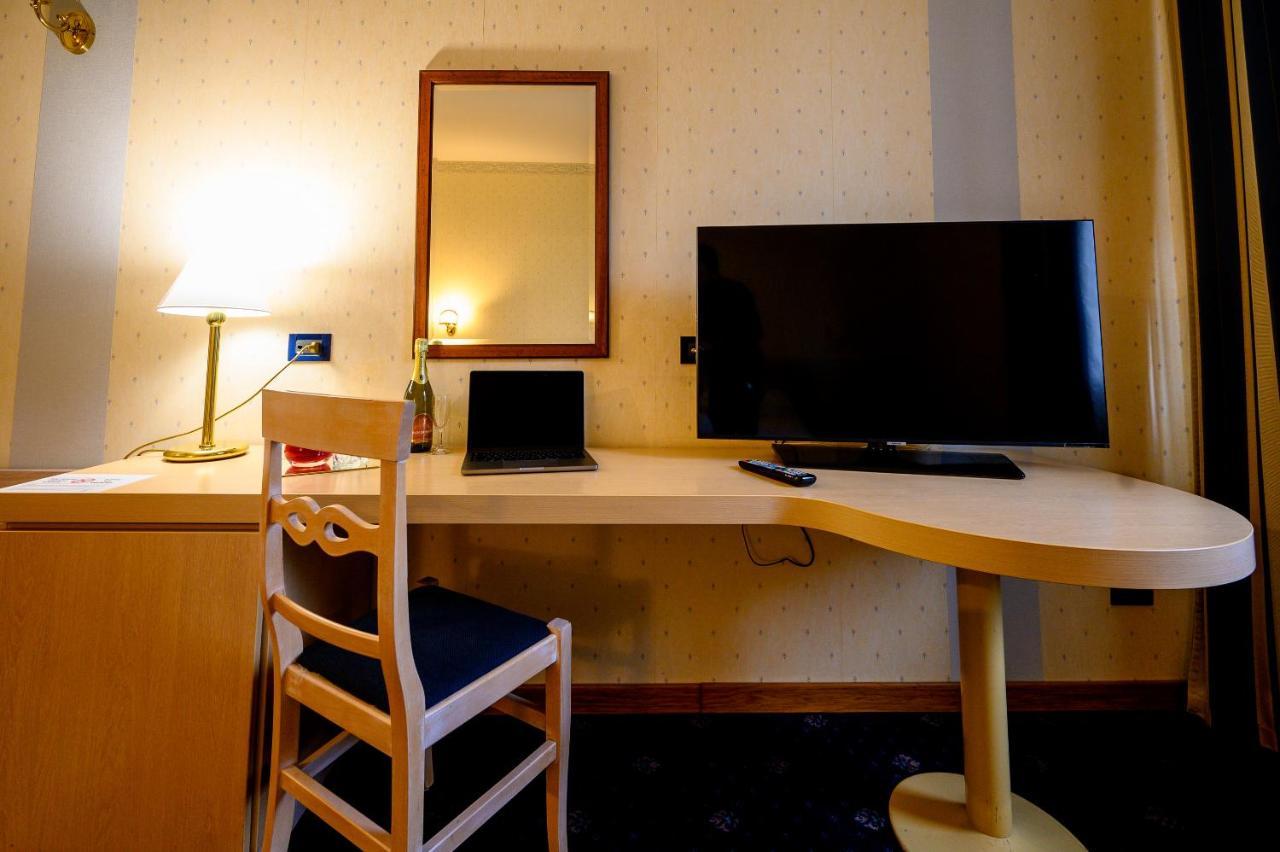 Hotel Torre Di Pratolungo Roma Ngoại thất bức ảnh